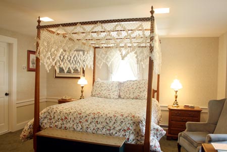 Saltbox Hotel Room Called Mistle Toe at our Inn in Jackson NH