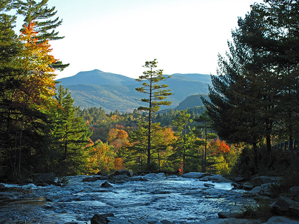 Come enjoy the White Mountains fall foliage