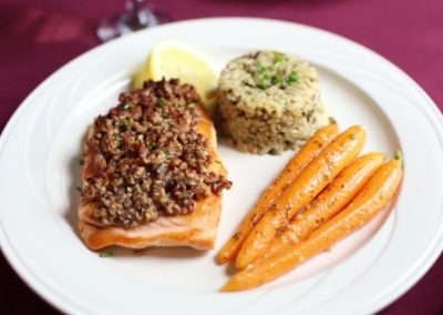 christmas-farm-inn-dining-maple-pecan-salmon