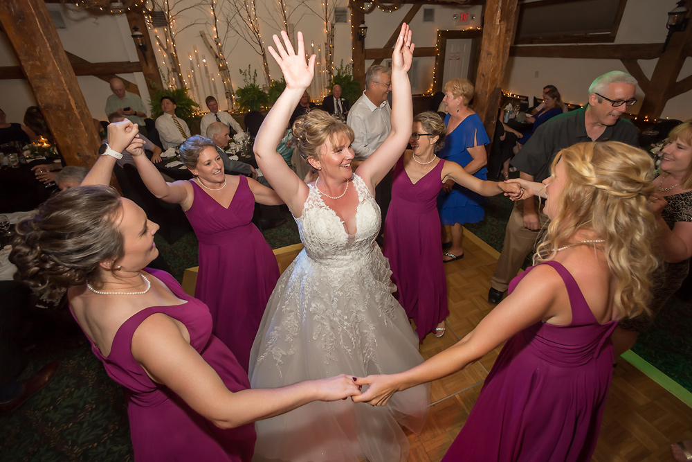 A Classic, Sophisticated Ballroom Wedding in New Hampshire